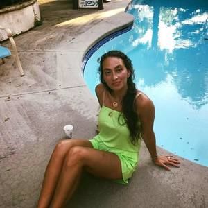 Meet your Posher, Frances